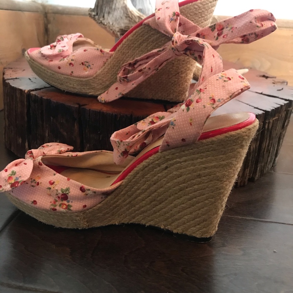 Bettie Page Wedge Melissa - Picture 7 of 7
